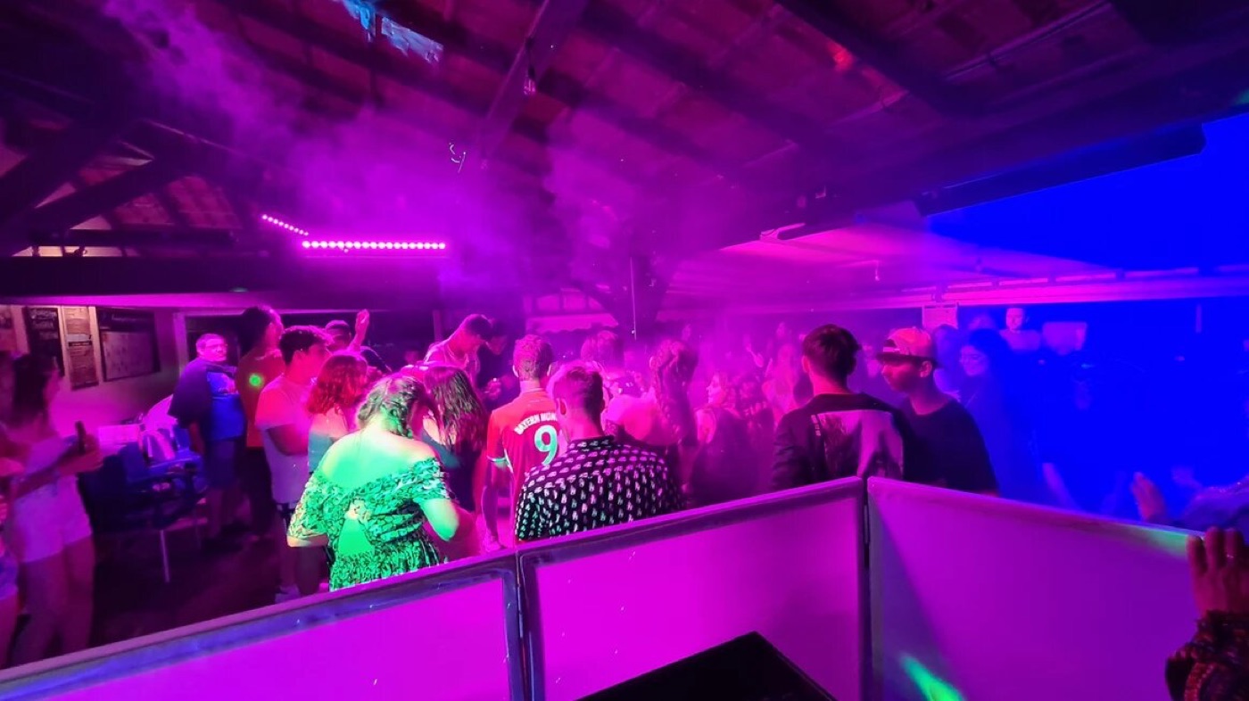 DJ Manu en prestation camping 3